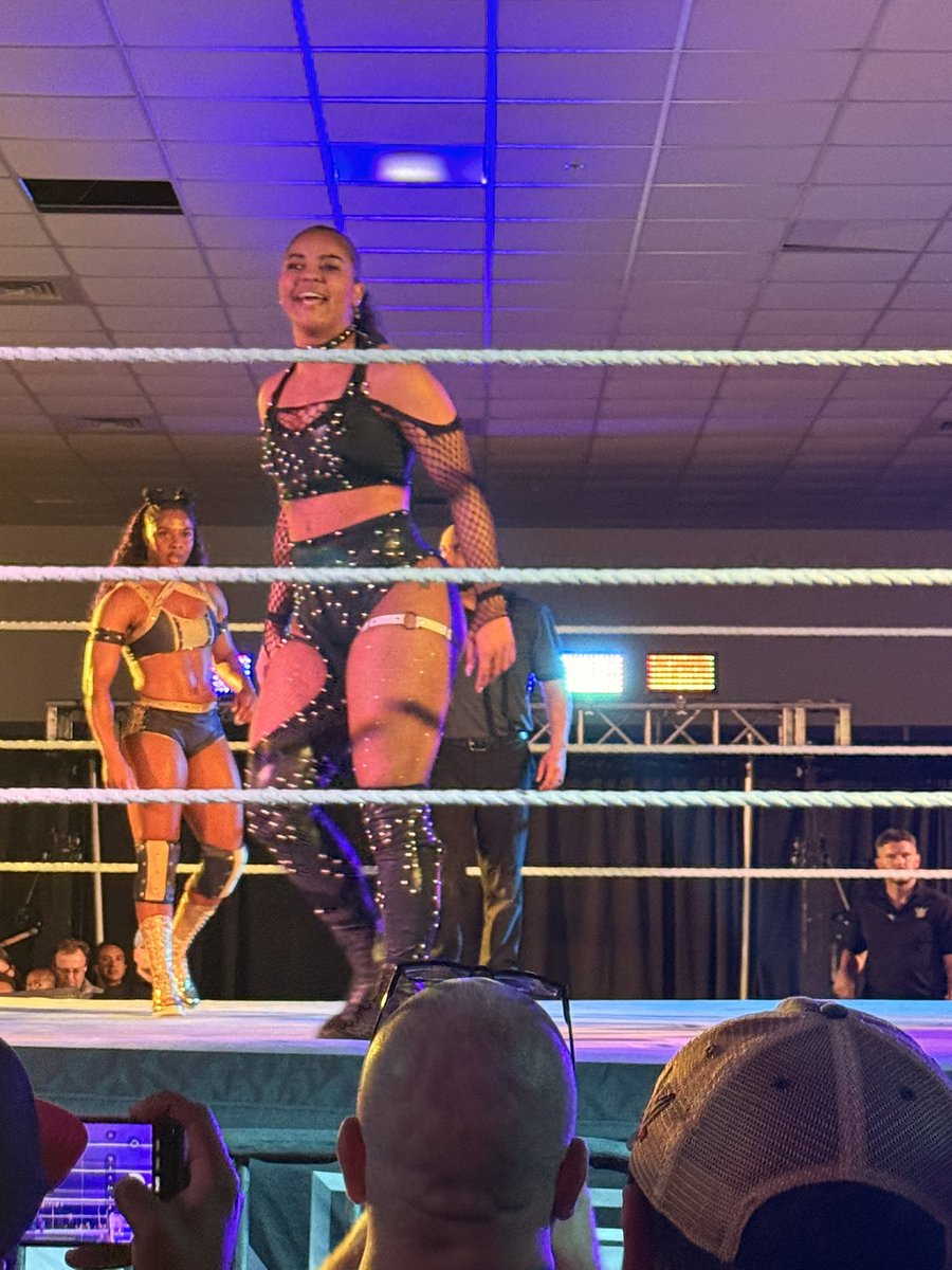 FEW4EVER's tweet image. NXT Live from Lakeland was 🔥🔥 show top to bottom. From @LizzyRain_wwe to @TonyDangeloWWE more photos will be coming but yea 👏🏾👏🏾👏🏾 great show and can’t wait for the next one! #WWENXT #prowrestlingfans #prowrestling
