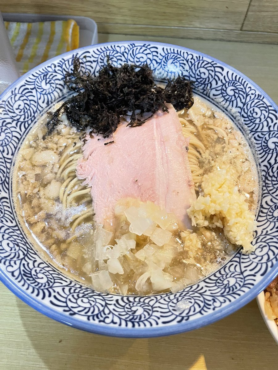 はやぶさし tweet media
