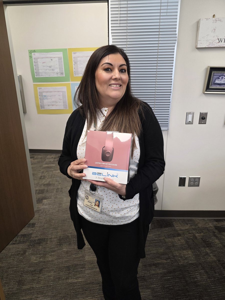 suebrenz's tweet photo. The #ALLINWolfpack @WoodardCFISD says THANK YOU to our clerical team for supporting us behind the scenes....WE LOVE YOU!! #PathtoAmazing #ChooseCFISD https://t.co/2xxVr9OvPw