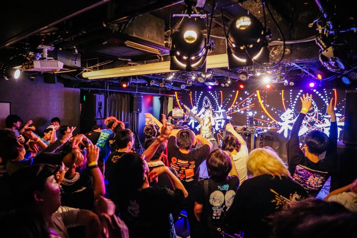 zengeiren's tweet photo. 改めて #全芸連 両部ありがとうございました！国内だけでなく、全世界からご参加いただき、感無量です😭✨
オタ芸を通じて国内だけでなく国を跨いで仲良くなる、言葉や文化の違いを越えていける存在になり嬉しい気持ちです☺️

今後は定期的にやっていきたい所存‼️今後とも全芸連を宜しくお願いします‼️ https://t.co/ya2H9asEQy