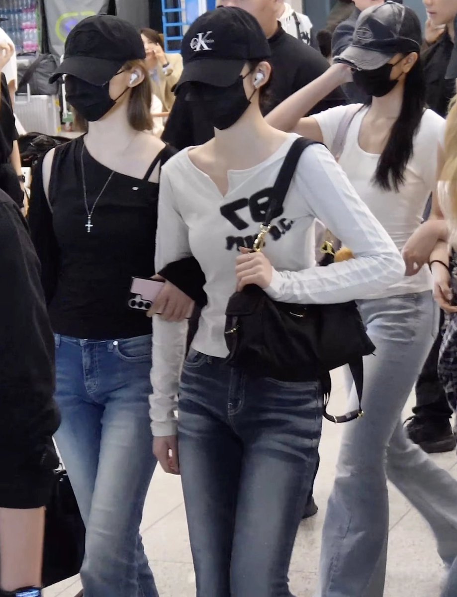 chu♡ tweet media