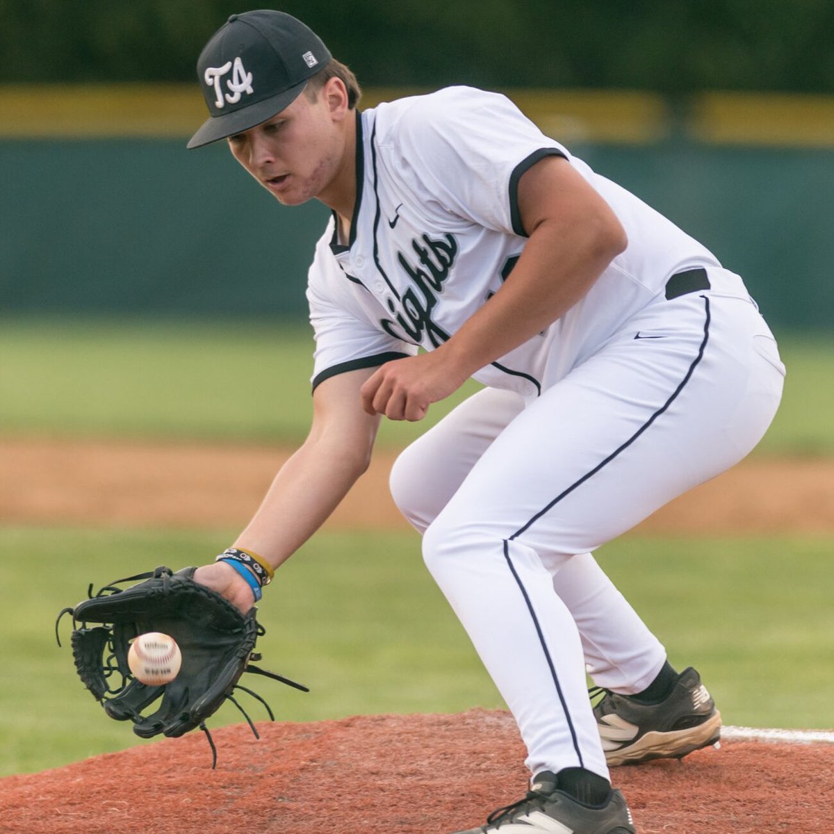 Cody Elliott tweet media