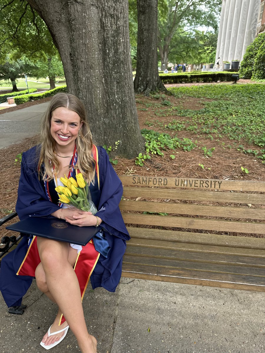 Ross_TUL's tweet photo. So proud of you Jordyn… and so thankful for your experiences and relationships @SamfordU https://t.co/Uh43reQdy1