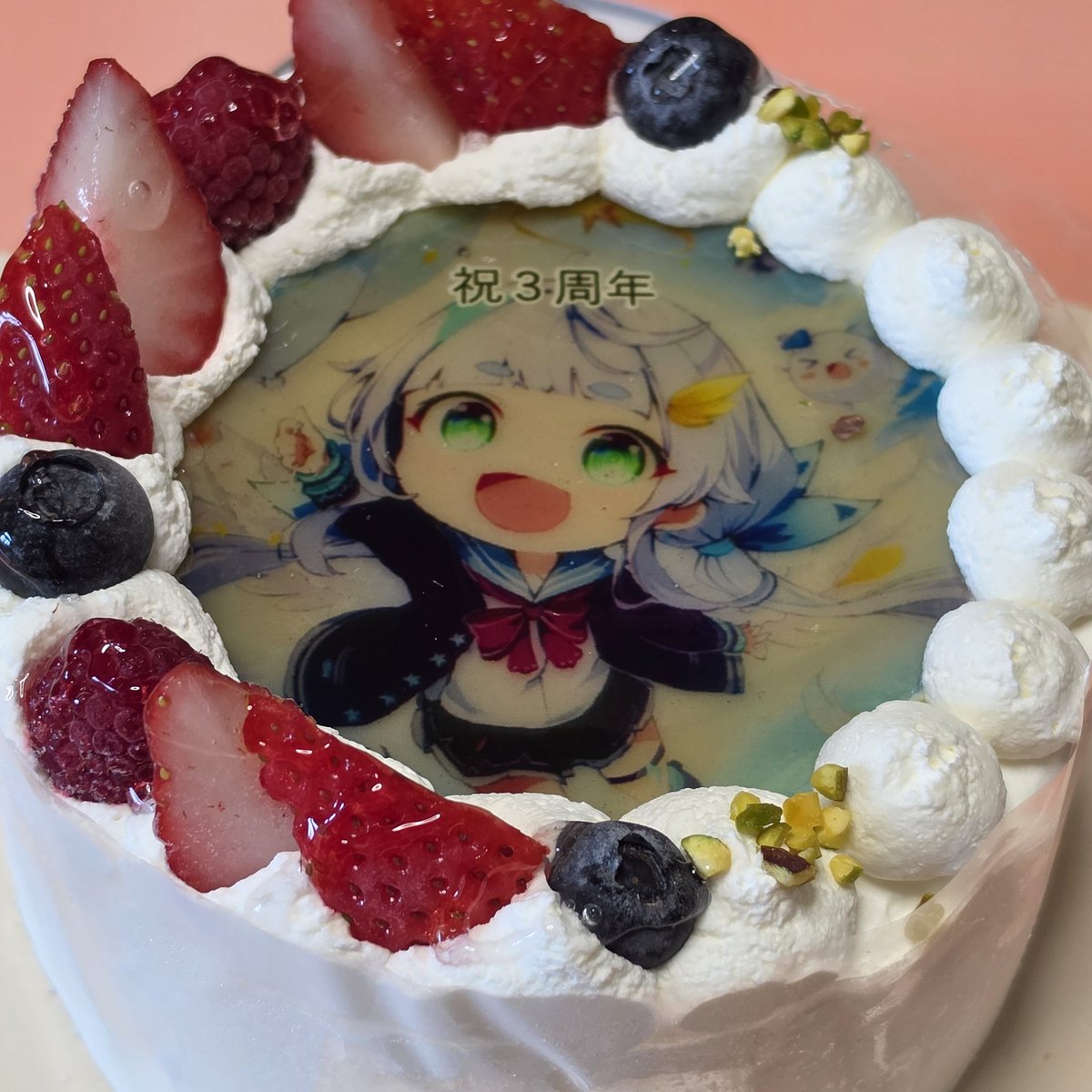 祝3周年 ＋お誕生日おめでとう 食べるには無慈悲に切るしか無いのか
