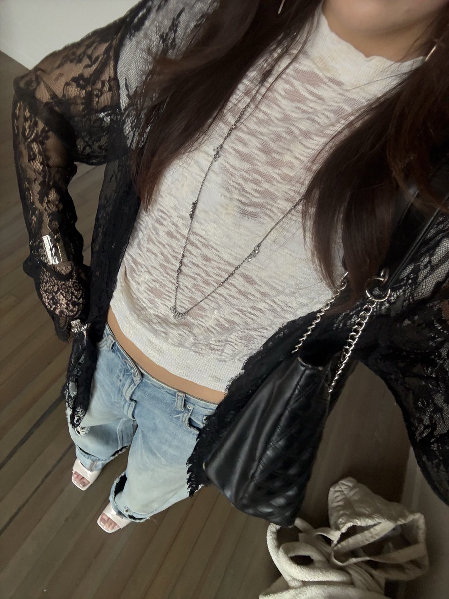 laney ☆ findom tweet media