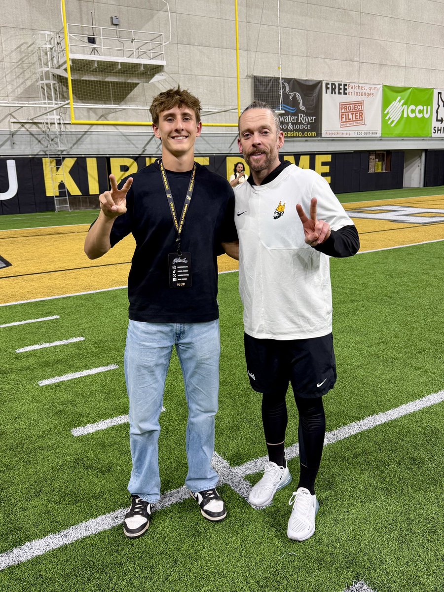 gibson_com5's tweet photo. Had an amazing time at the @VandalFootball Junior Day. Thank you to all the coaches that put on a show today, and the athletes that balled out in the spring game! Great to have a conversation with an amazing guy @coachTyPaopao as well. 

@CoachTFord 
@CoachEndsley77 https://t.co/qvrqPyVBBW