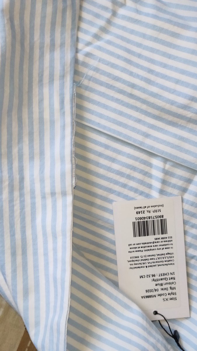 Sahilroy9263's tweet image. Dear Vastrado 
My order I'd:- 543200
Bought 3 shirts-1 good 👍, 1 replaced (still not dispatched), 1 defective (returned) not refunded. Disappointed-resolve ASAP. 
@Vastrado1 #customerservice #Disappointed