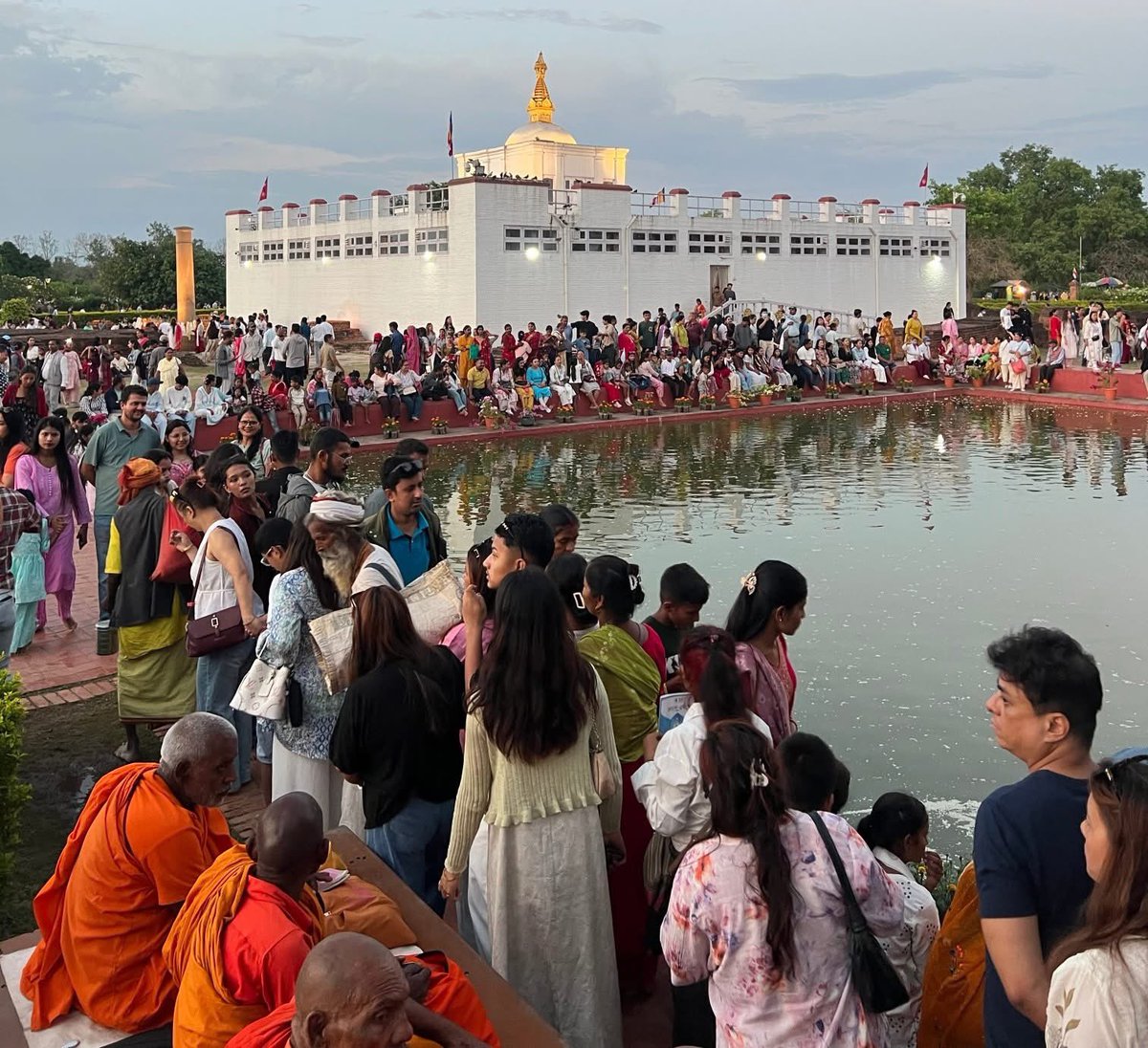 RONBupdates's tweet image. Wow.. More than 50,000 tourists visited birthplace of Lord Buddha, Lumbini yesterday on the occasion of Buddha Jayanti. ❤️🙏🏻 #News 

Source: Gyanin Rai, LDC