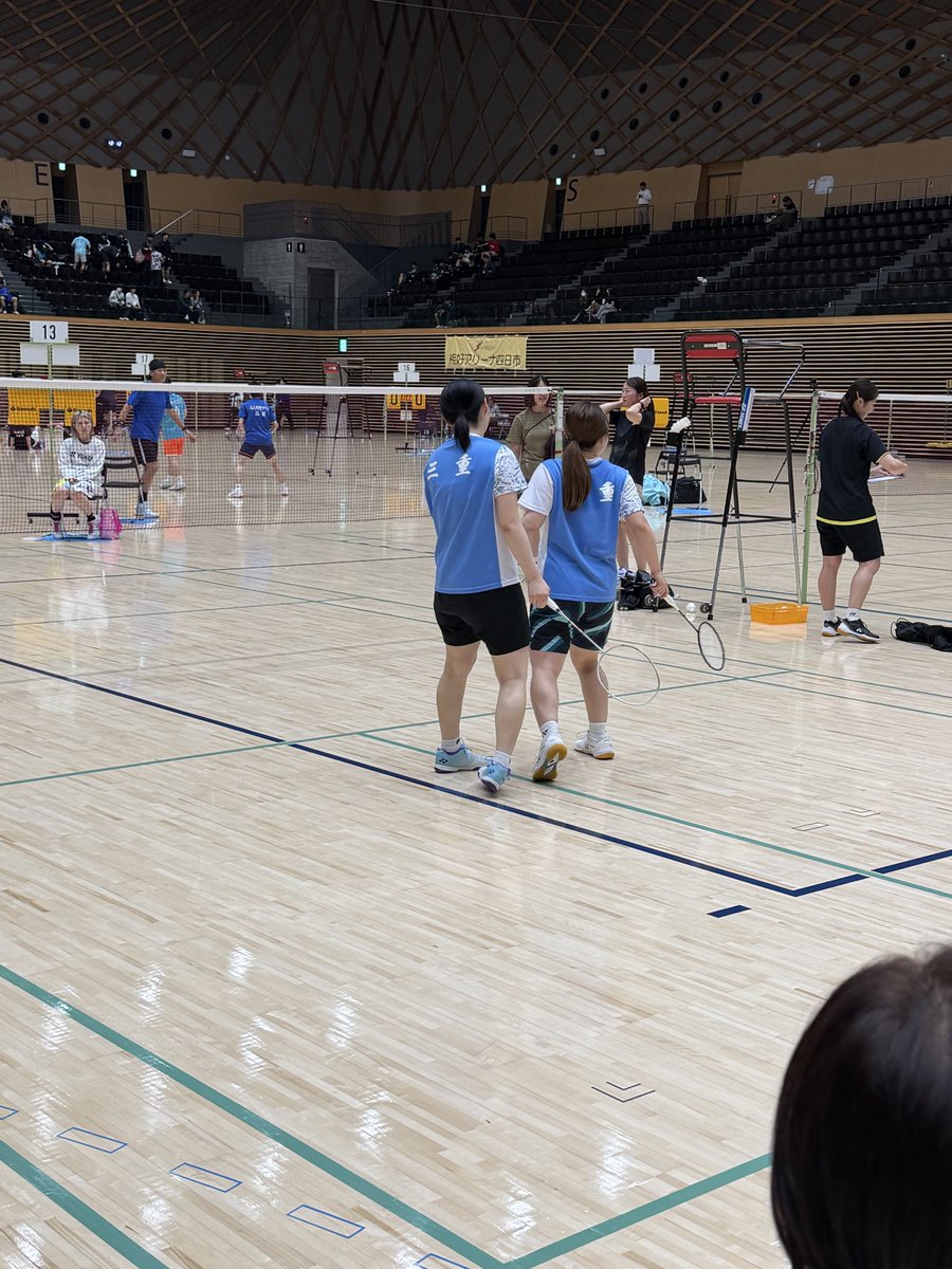 kaien70's tweet photo. 大会にキッチンカーが出ています。
チリドック美味しかった〜
皆様是非ご利用ください
16時までの出店です
そしてパートちゃん、ファイナル激競で勝ってましたwバドミントン好きだね〜
私も頑張ります👍 https://t.co/WGROvslUvK