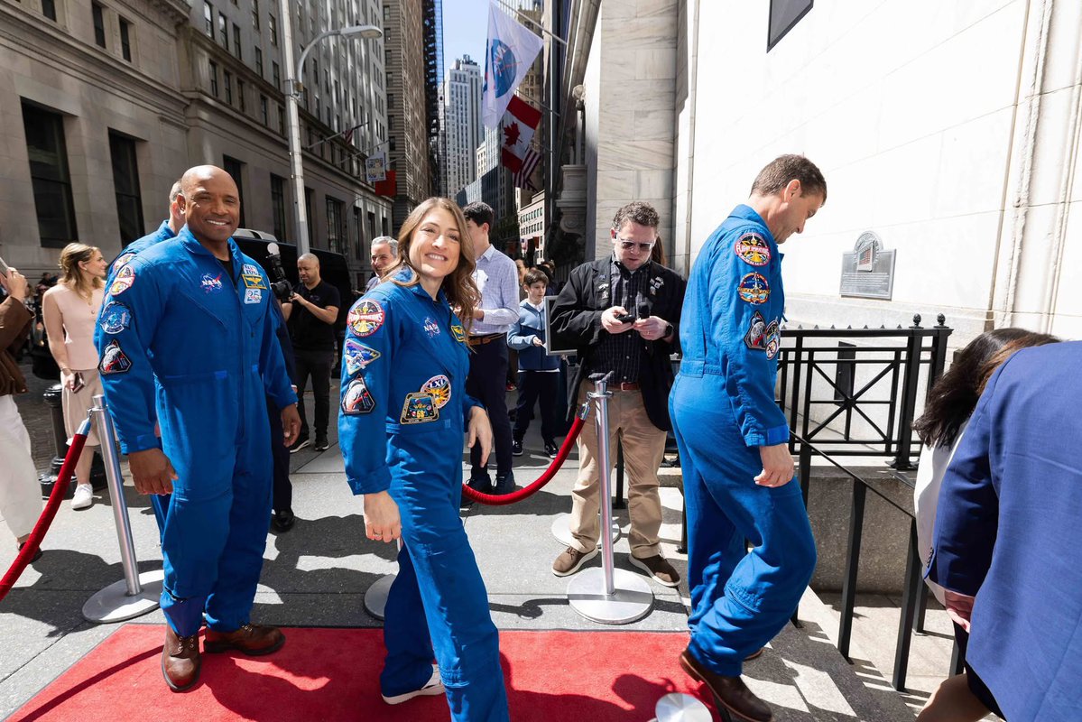 Moon Joy👩🏼‍🚀🚀 tweet media
