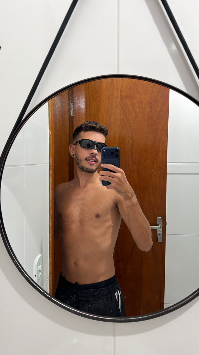 DeniBoyOla! :P tweet media