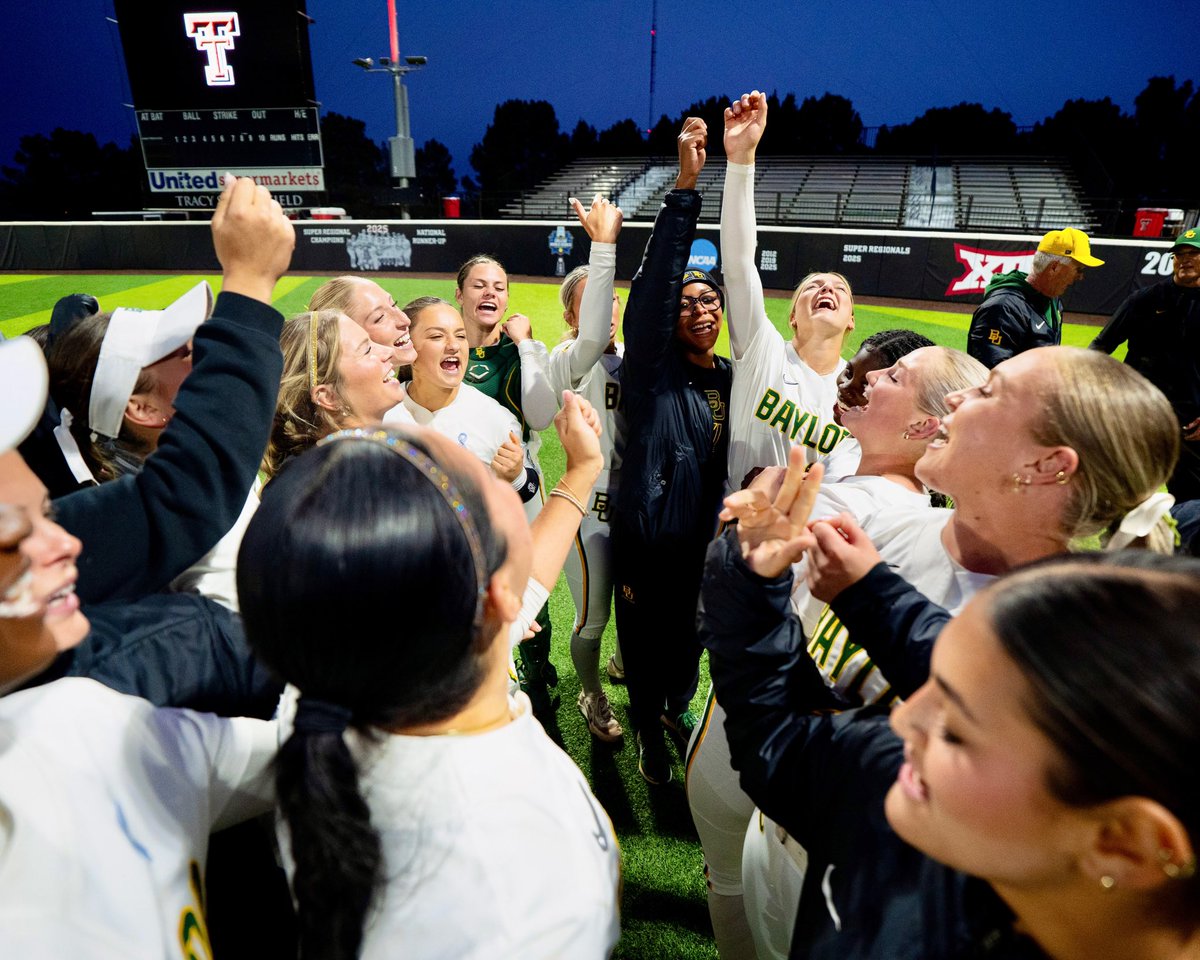 Baylor Softball tweet media
