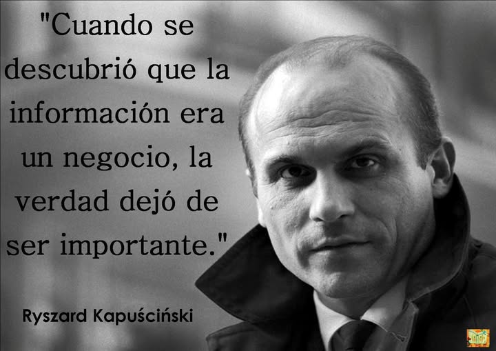 ICONO4T's tweet photo. @catrina_nortena @FdzWaldo @LuisCardenasMx A este Chayotero de MALA ENTRAÑA es al que debiéramos revertir la pregunta:"¿Cómo GARANTIZAR que ya no haya PRENSA Y COMUNICADORES VENDIDOS?" "¿Cómo LOGRAR,ERRADICAR este tipo de gente💩que le VALE MADRES SOSTENER FARSAS Y MENTIRAS,DESDEÑOSOS DE TODA ÉTICA por vender una nota?"🤷‍♂️ https://t.co/t7blbYObBV