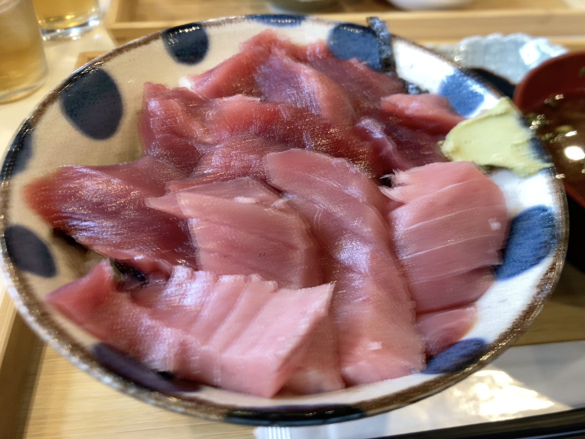 geso223's tweet photo. 柏島産生本マグロどーん！ https://t.co/kIiFaiaia8