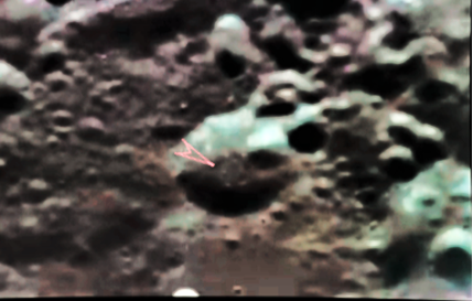 protected_truth's tweet image. Cross symbol on its forehead.
AS10, low lunar orbit.
#nasa #nasaartemis #moon