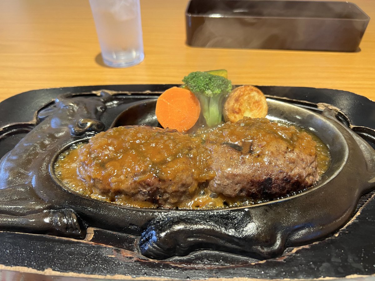suya's tweet photo. さわやかは接客も最高なんだよなあ。ホントに静岡以外にも出てきてほしい。 https://t.co/AqSxk8N2TX