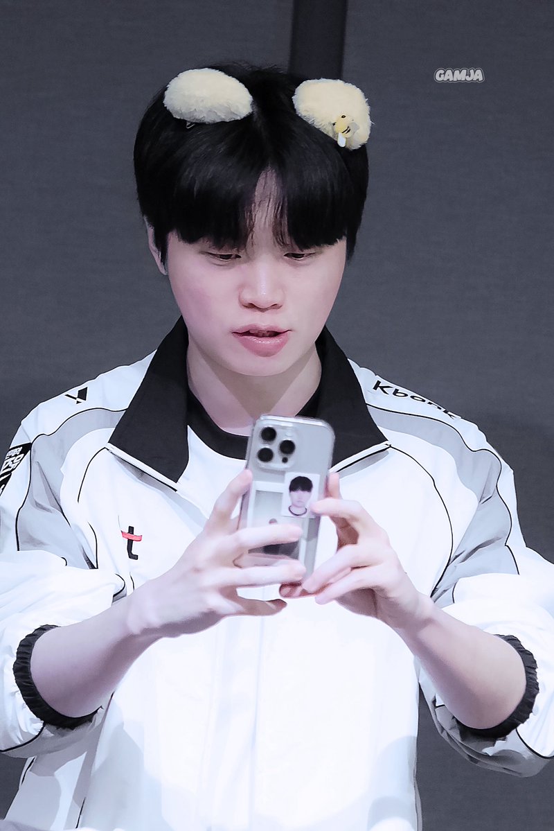 깜자^w^ tweet media