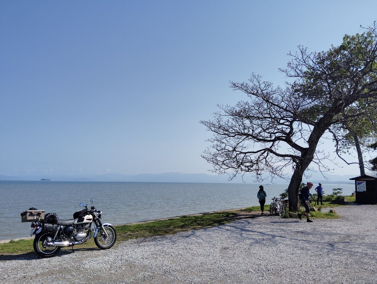 Halcyon0907's tweet photo. GWツーリング初日午前。瀬田唐橋、琵琶湖あのベンチ、関ヶ原開戦場。
＃エストレヤ https://t.co/wLbnKNce12