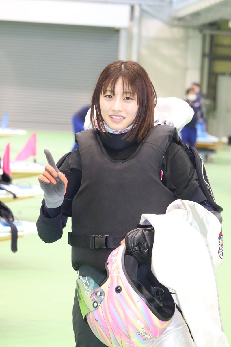 nikkan_boat's tweet photo. 【#鳴門ボート #オールレディース渦の女王決定戦】 ＃松田真実 が4日目８Ｒを逃げて準優進出を確定。「人生２回目の準優です」と笑顔をいただきました。 https://t.co/mjZwK3A5u1