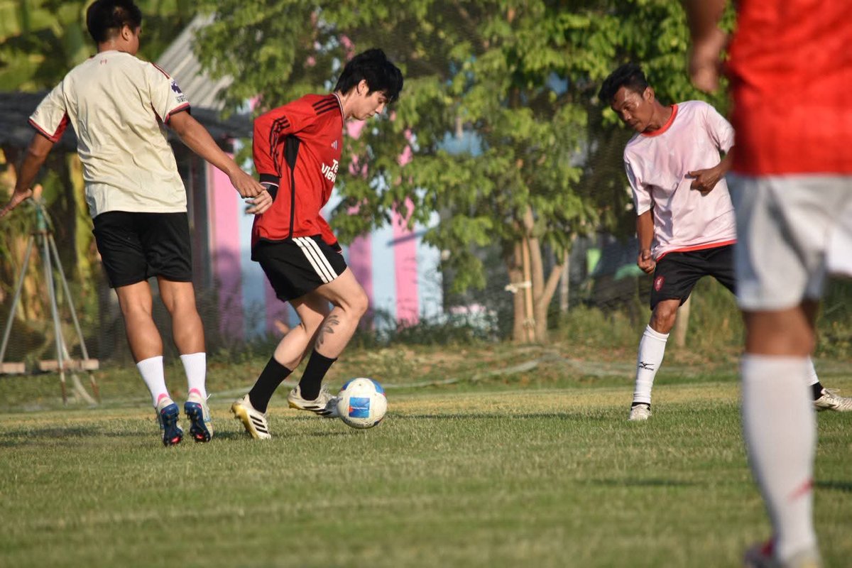 FB  สท.อ๋อง&amp;วารินทร์เทพ football club
(1)

#bbrightvc <a href="/bbrightvc/">bright</a>
#bright