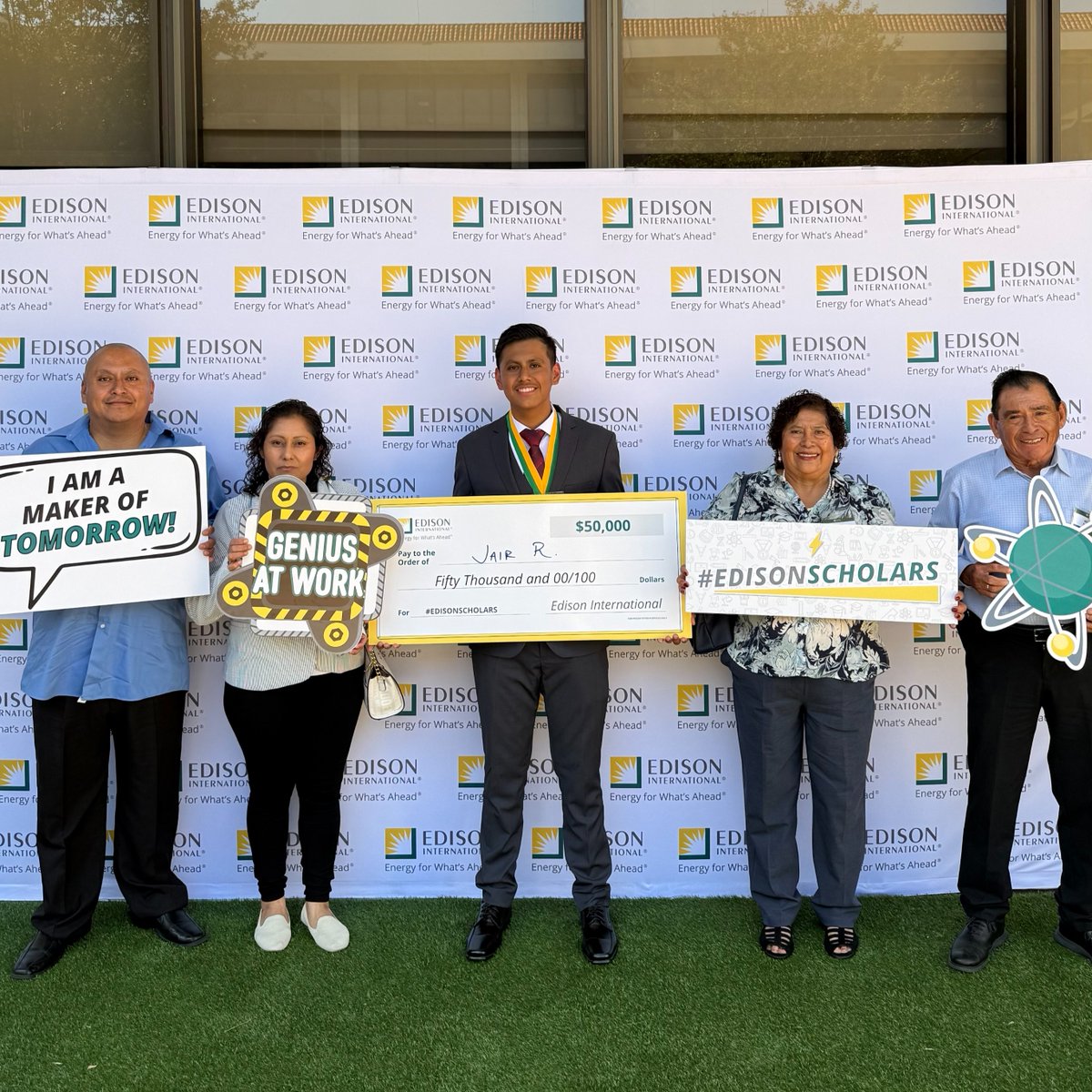Edison International tweet media