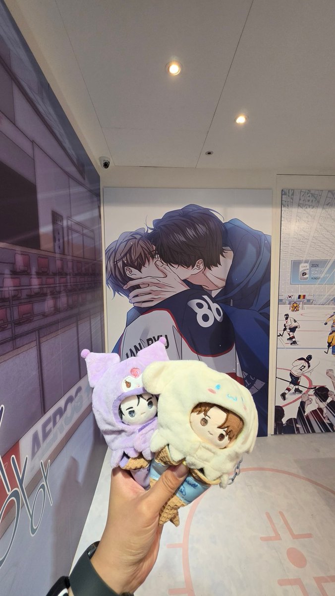 wangpeiyu0922's tweet image. 台北融冰曲線快閃店！！！
能夠預約到真是太好了，希望之後都可以有預約制
線上已經買了不少東西，本來以為不會再買太多
結果還是拿到了三張滿額🤣🤣🤣
冰棒是檸檬蘇打口味的
可惜磁鐵沒有抽到隱藏版的珍奶，之後再找機會去抽抽看
好感謝老師特地畫了珍奶跟101，愛老師🫶🏻

#MeltingPoint