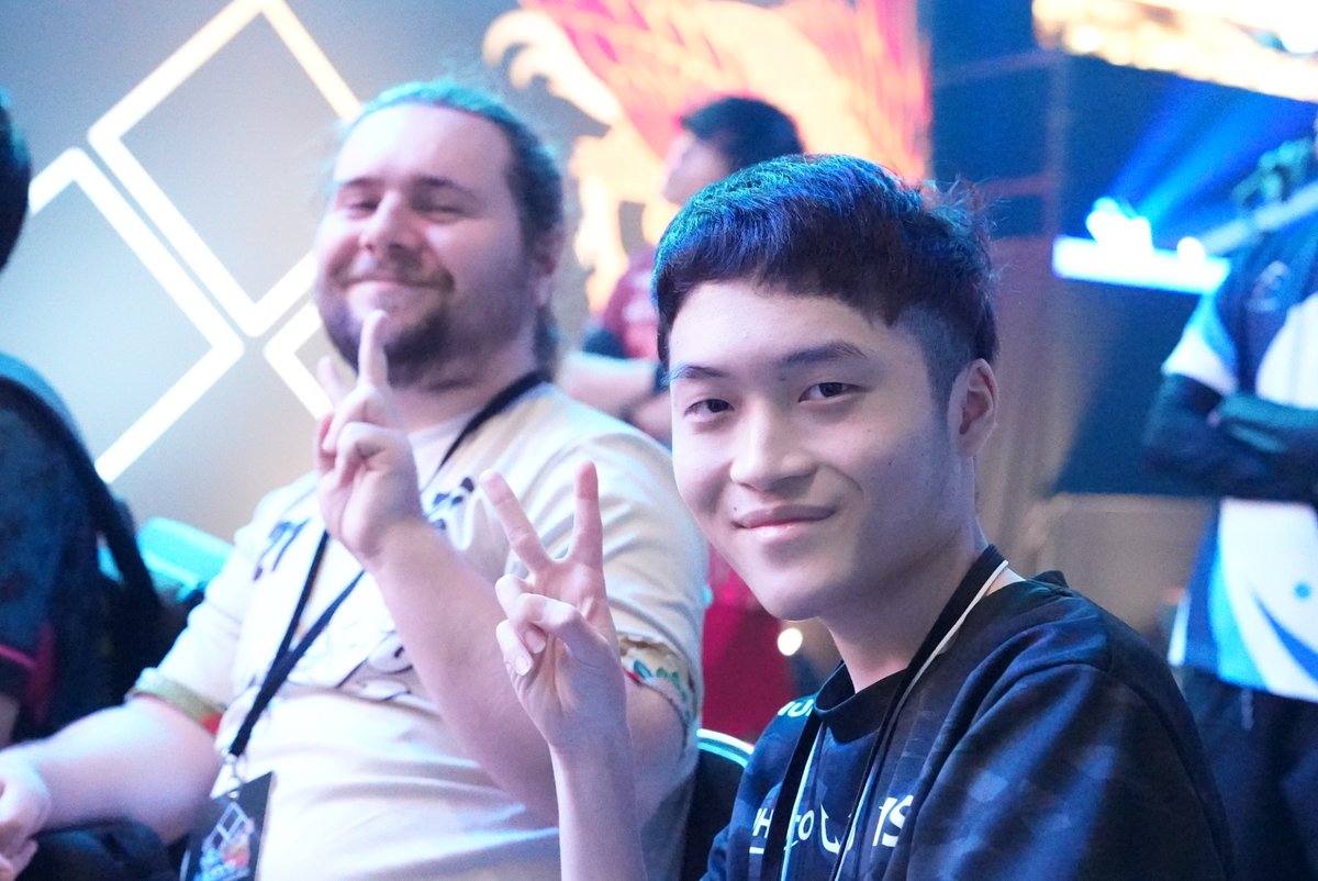 REJECT esports tweet media