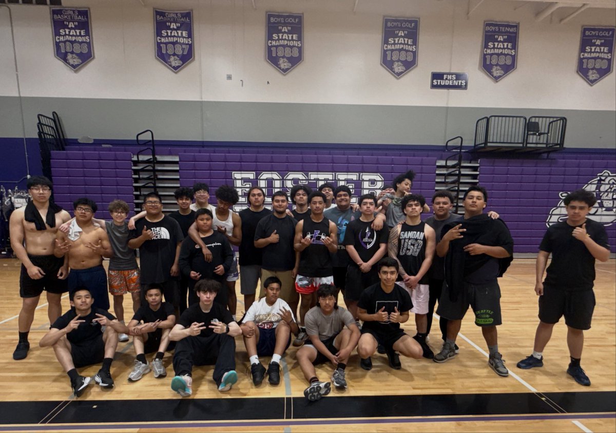 FosterHSFB's tweet image. Congratulations to our committed group of Bulldogs for their Perfect Attendance this week at Rise &amp;amp; Grind Morning Workouts! Stay the course and keep stacking days for the long haul 🖤💜🐾!!! #weekendearned #rise&amp;amp;grind #morningworkout