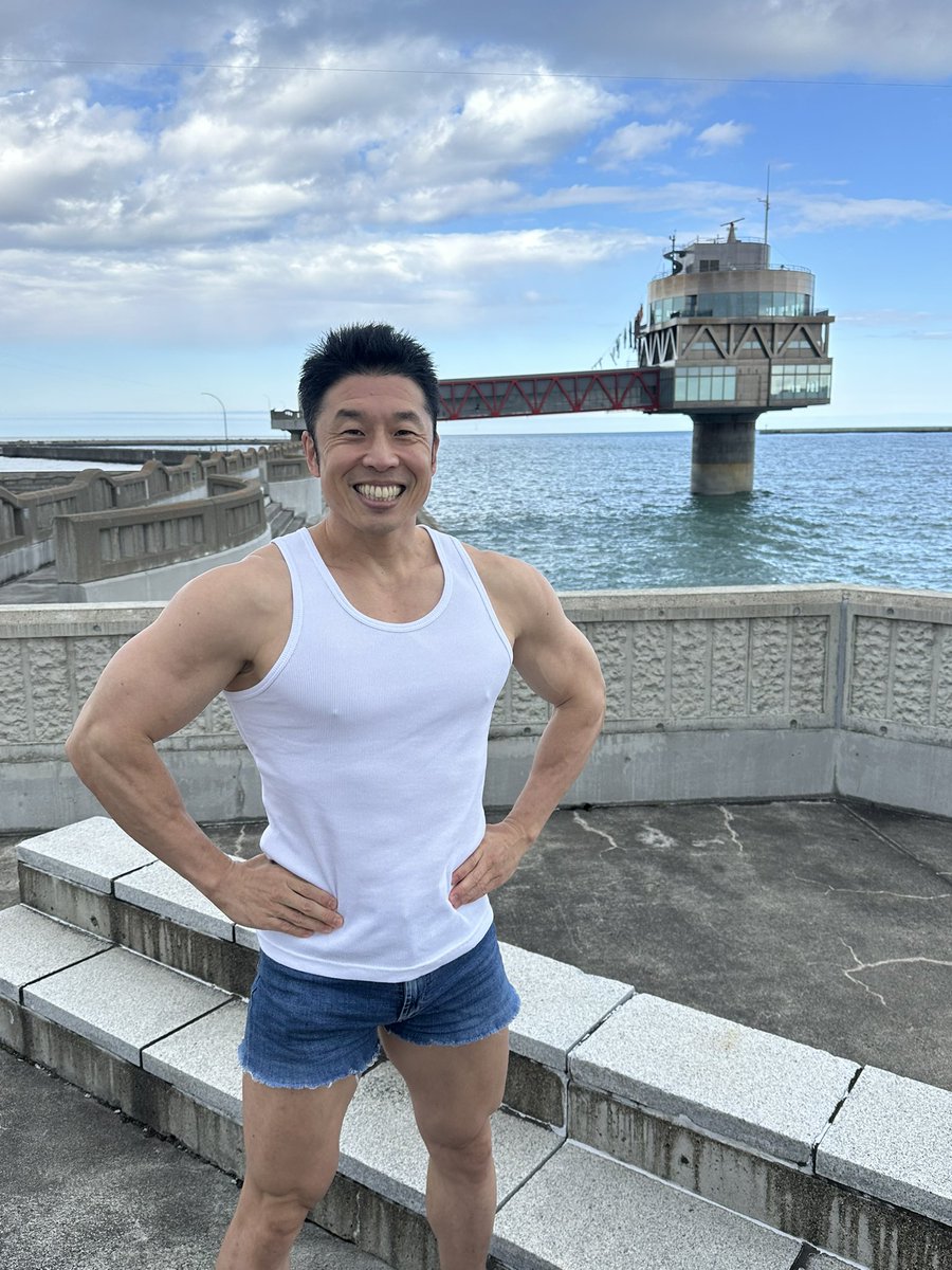 なかやまきんに君 tweet media