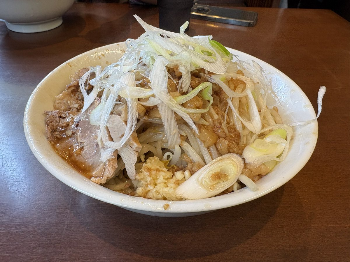 ファーストサマーヴイカ(ット) tweet media