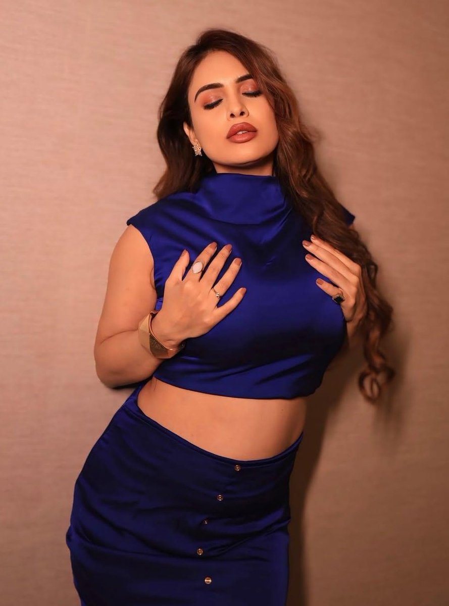 Mrs_Shreya🖤 tweet media