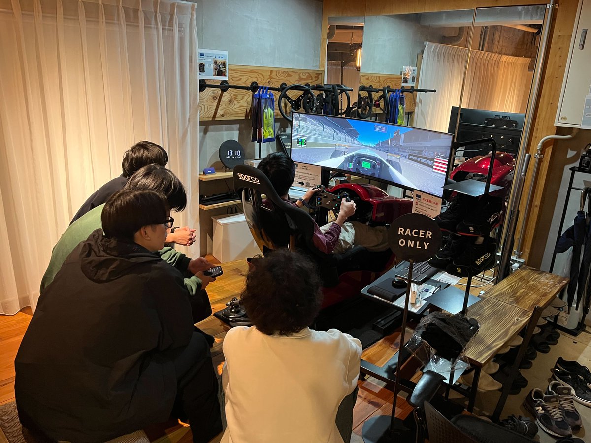 ofrac_FSAE's tweet photo. 先日、スポンサーであるMIDBASE 十三本店様(@MIDBASE_offl )にて、シミュレーター新歓を開催しました!
多くの新入生に参加していただき、本格的なシミュレーターを存分に体感することができました!
最高の環境をご提供いただいたMIDBASE様、本当にありがとうございました!
#春から阪大 #MIDBASE https://t.co/TX8bmScmsc