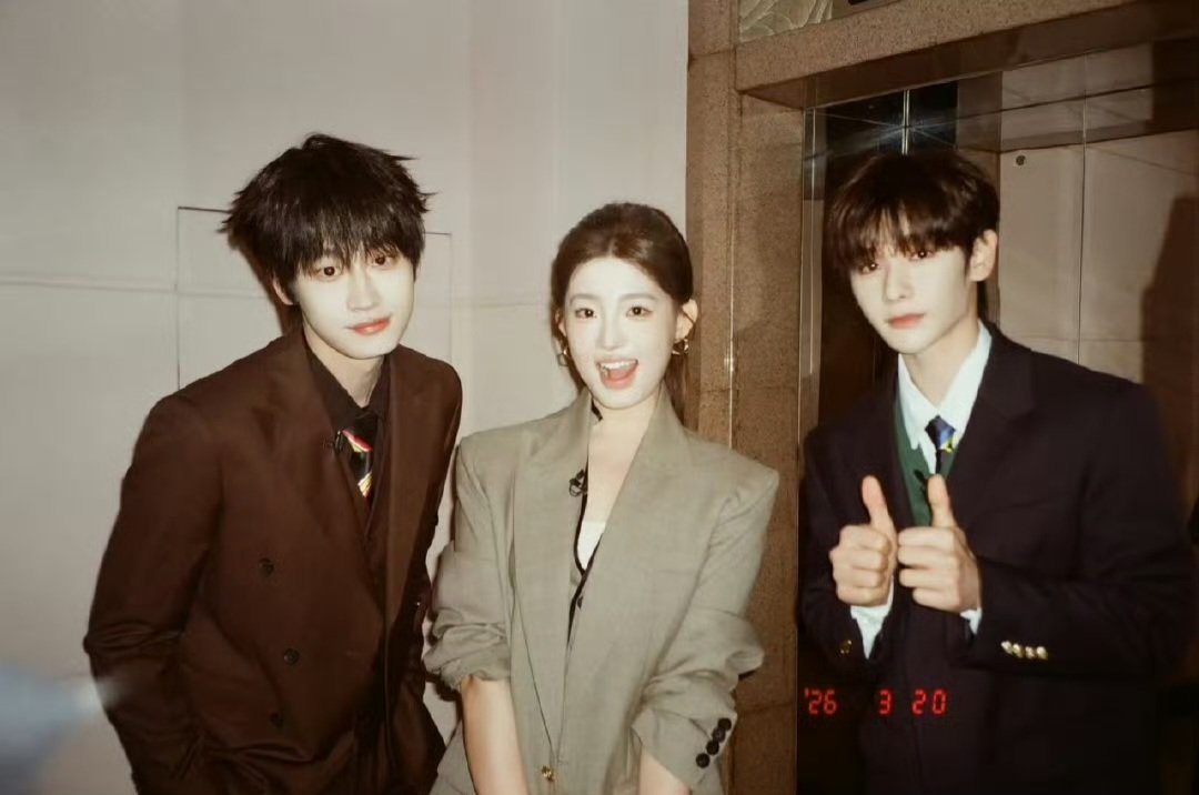 AKdengnihuilai's tweet photo. [AK ké XHS Vũ Đồng] Một điều thú vị là cả 3 em 99line đều là ENFJ 😂

#AKOOLMAN #AK刘彰 #LiuZhang #Akira #AKLưuChương https://t.co/eMizb1mlRW