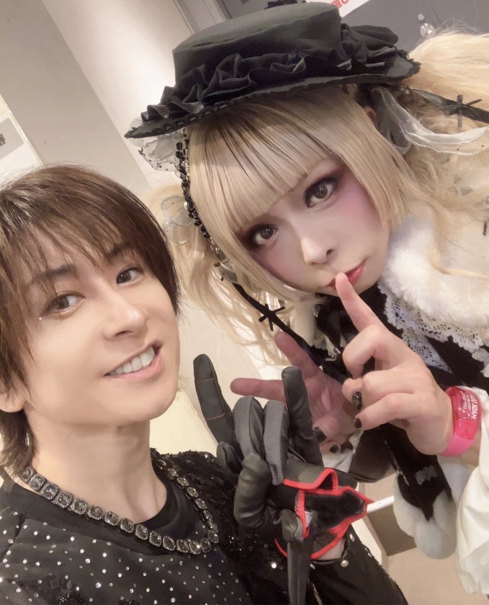 輝喜 tweet media