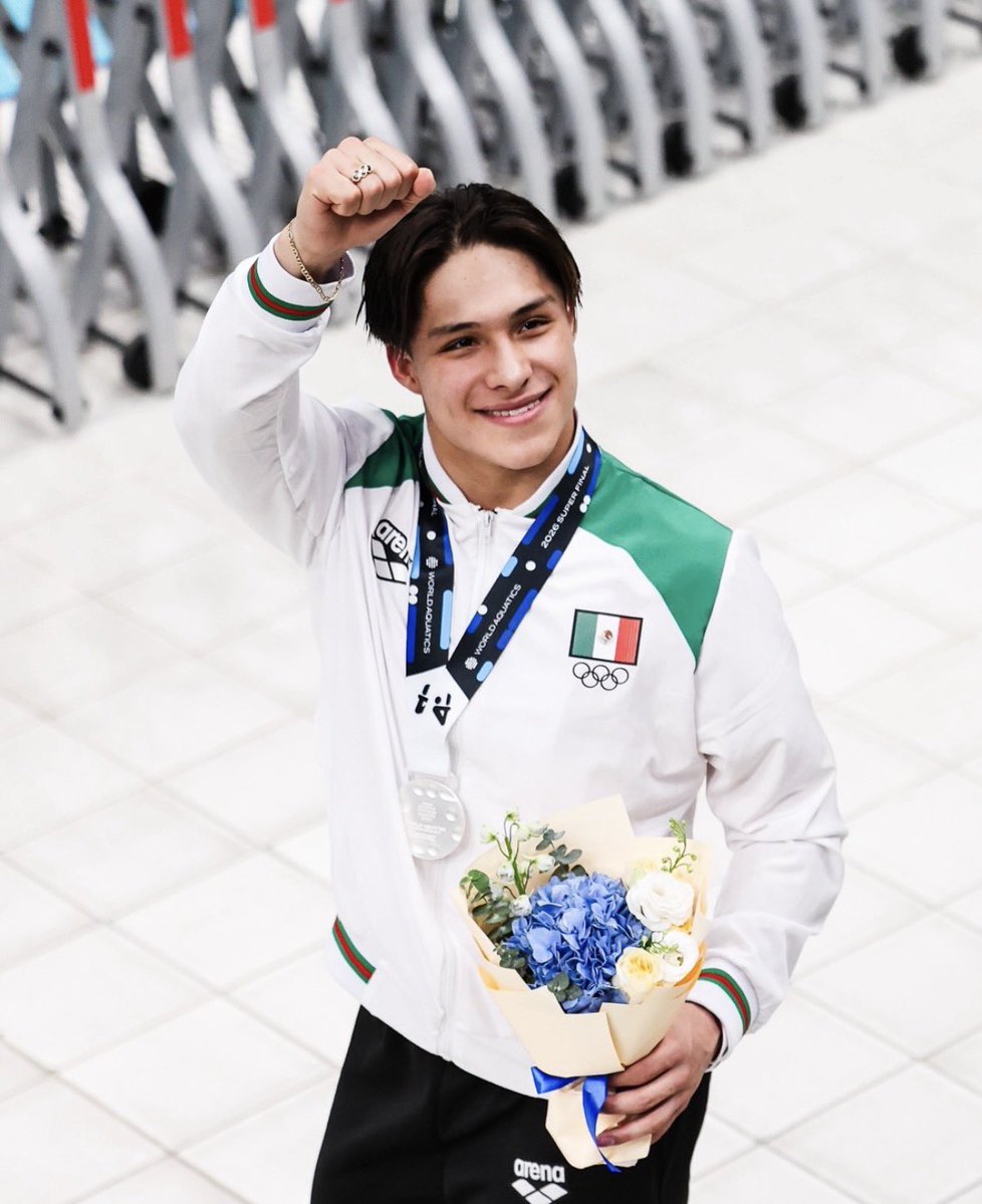 GAMBdeportes's tweet image. Osmar Olvera avanza a la semifinal en clavados de 3 metros en la Superfinal en China tras vencer al mexicano Juan Manuel Celaya, Osmar avanzó como el líder de su llave, lo que le ayudará en la semifinal

#clavados #diving #worldaquatics #mexico #olympics #juegosolimpicos