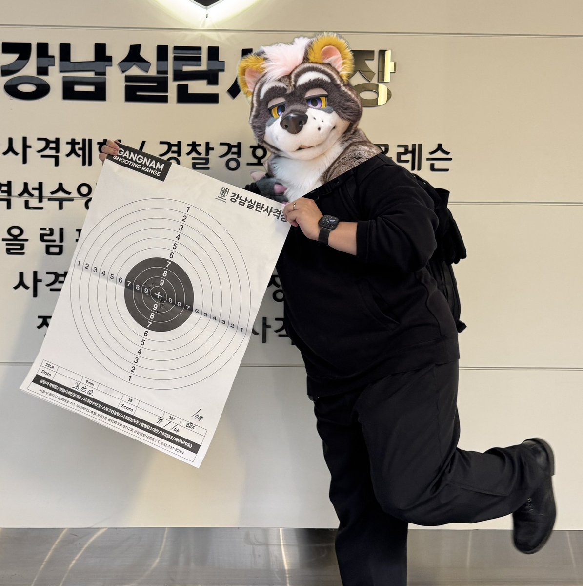 TheYamori's tweet image. 韓国のシューティングレンジで銃を撃った💥🔫🇰🇷
357マグナムで94/100点！！！🎯