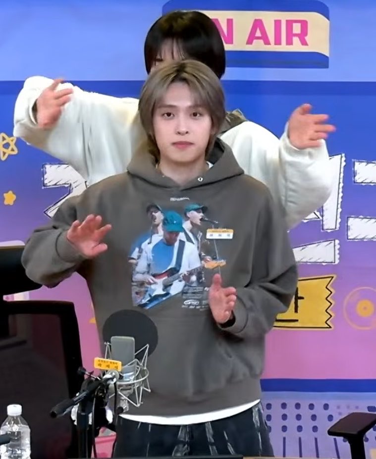 지뎡 tweet media