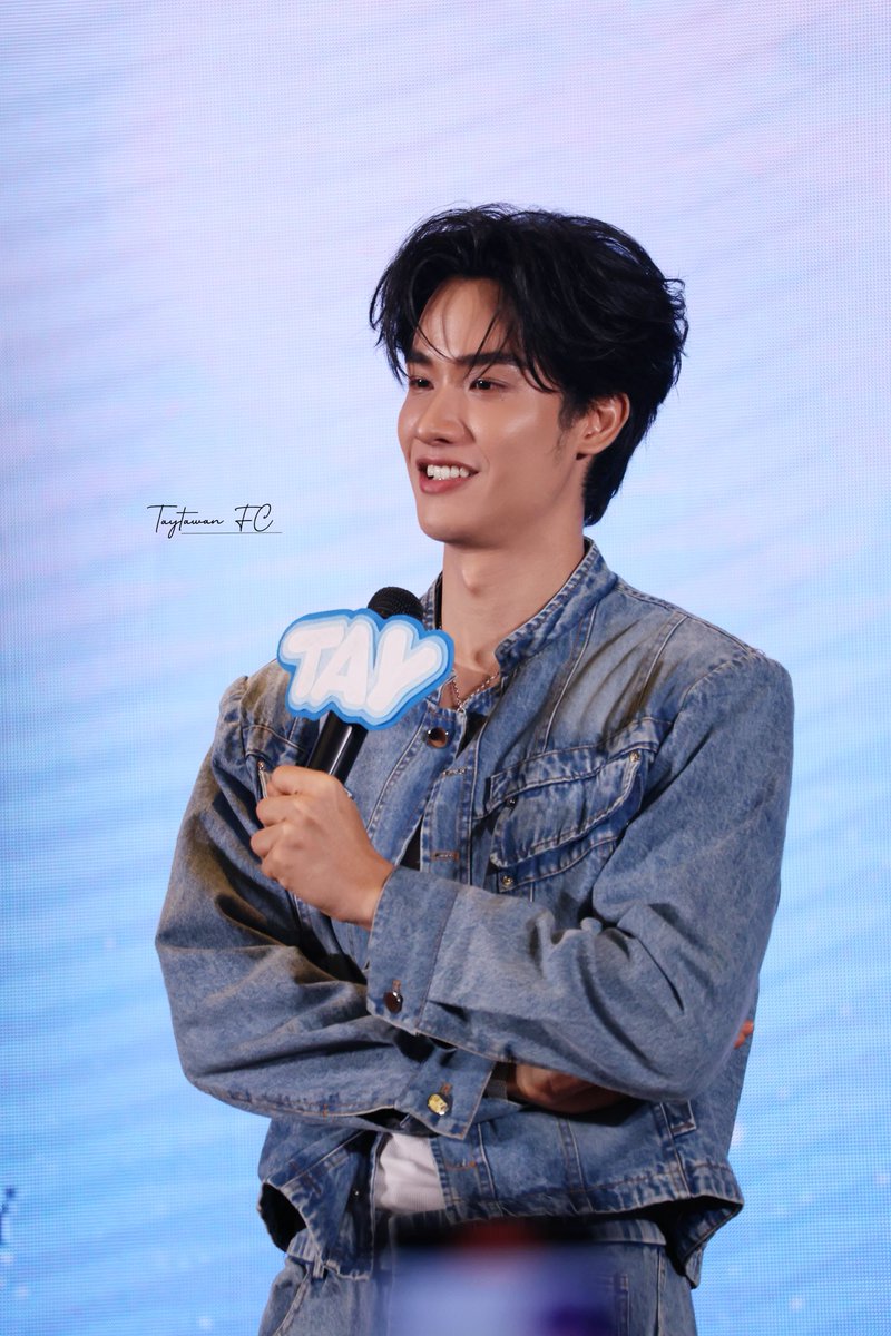 taytawanfc's tweet image. สุดหล่อมาแย้วววววว เรื่องเล่าเพียบ

TAYSAN IN SHANGHAI
#TayfansignwithPolcasan
#Tawan_V