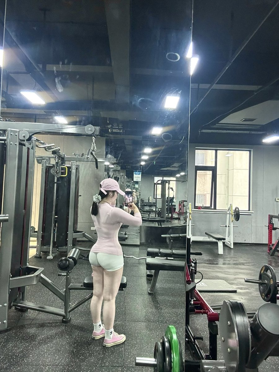 Luo1635760321's tweet image. 粉色 #s
 #dom #4i #iiii