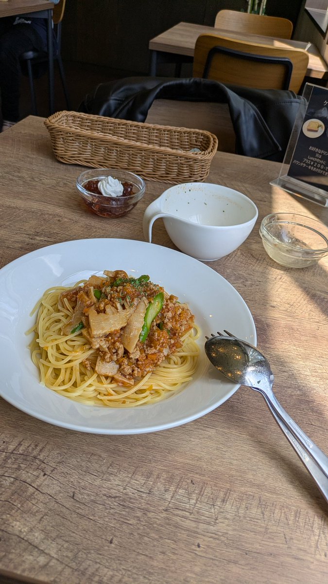 KTMEGROK3's tweet photo. 山あげ会館とセットで訪問したかったバトールカフェさんで昼飯。
今日は千葉の弟宅に泊まって、明日帰阪します。
#バトールカフェ
#BATOWLCafe https://t.co/dU9vzIaO2f