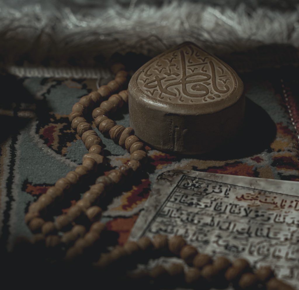 Rsw510's tweet photo. و في عُسْري : يا مولاتي يا فاطمةُ أغيثيني. https://t.co/DzoSv45Dsk
