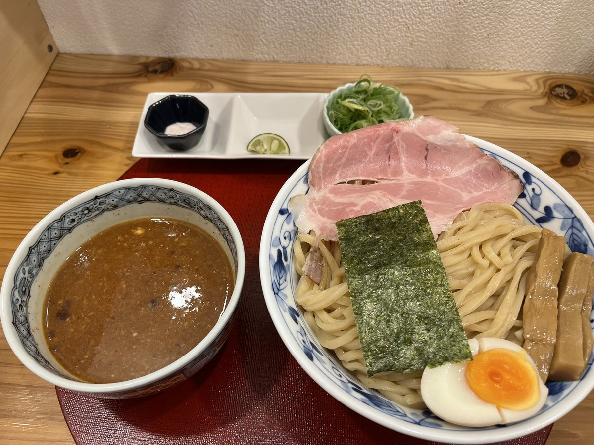 えびちゃん tweet media