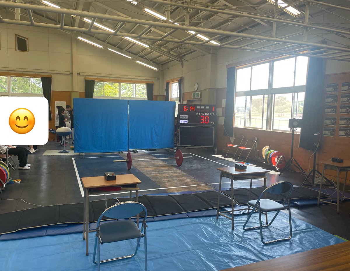 N_go5F's tweet photo. EVO Japan が盛り上がっていますが私はウエイトリフティングの大会に出場しますー https://t.co/6xqk4WWADw