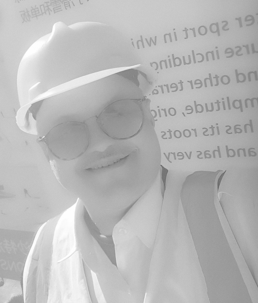 TARIQ.M tweet media