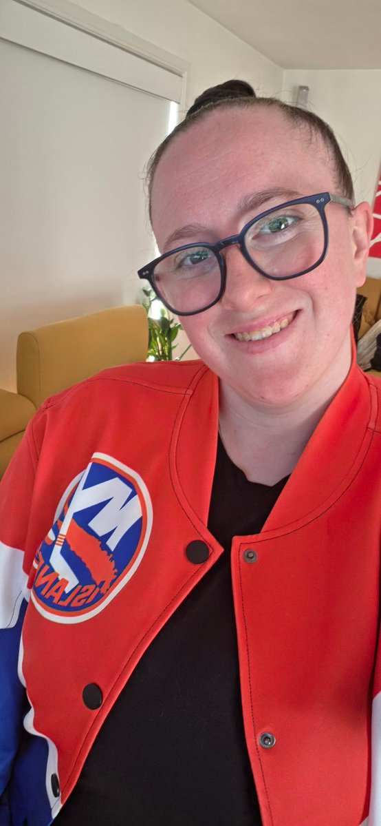 mirandap1996's tweet image. Love repping the @NYIslanders #Isles when out and about in Tasmania Australia 🇦🇺