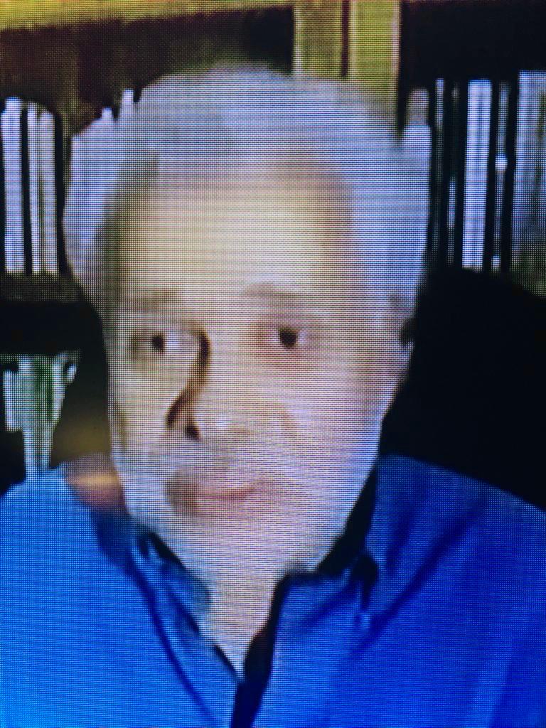 Este es el rostro de un sociopata, drogadicto y enfermo mental degenerado sexual...

Y lo tiene el mariguano uruguayo guatemalteco de embajador en México...