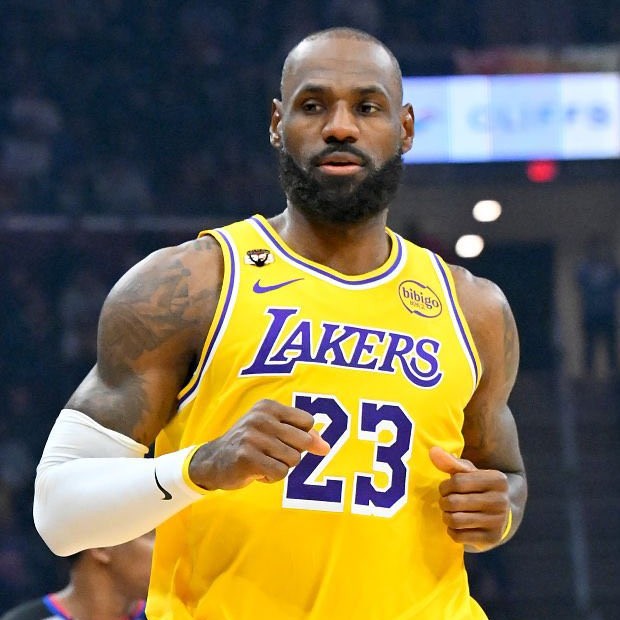 KalshiHoops's tweet photo. Players in NBA History with the most 25/5/5 playoff games:

• LeBron James (157)
• Michael Jordan (73)
• Larry Bird (53)
• Stephen Curry (53)
• Kobe Bryant (52) https://t.co/ZSQQRDTzBI
