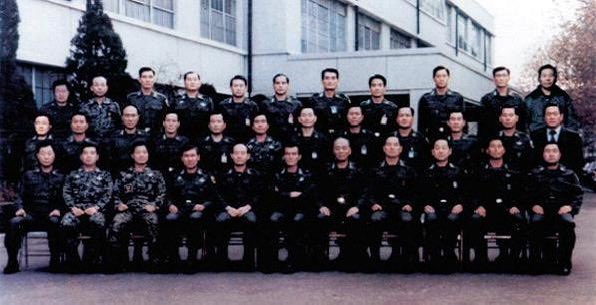 국현미가 뭐하던 곳이었나…
바로 뒤에 저 건물이 현재 국현미, 과거 보안사.