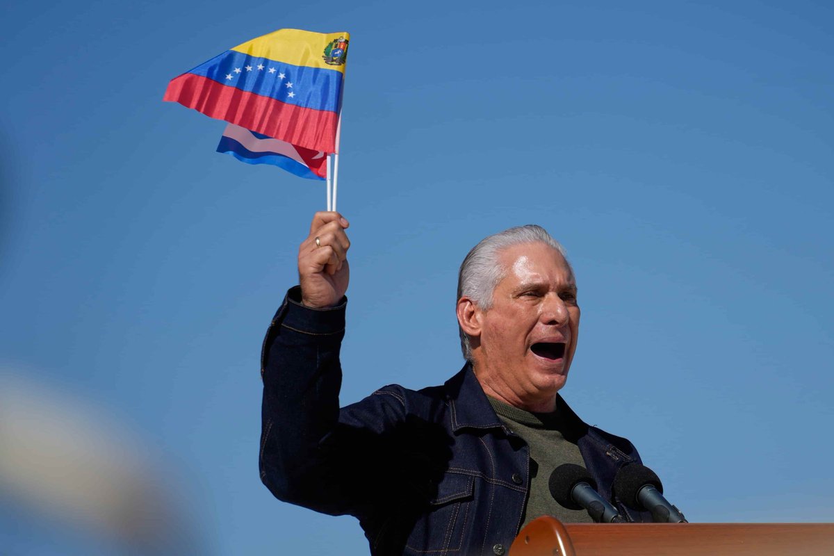 USarmypwr's tweet image. #BREAKING GUY'S 🇺🇸 🚨 
WE ARE READY TO TAKING CONTROL OF CUBA 🇨🇺

🇺🇸 PRESIDENT TRUMP HAS JUST ANNOUNCED THAT THE U.S WILL BE TAKING CONTROL OF 🇨🇺 CUBA ALMOST IMMEDIATELY!
#Breaking  #DonaldTrump