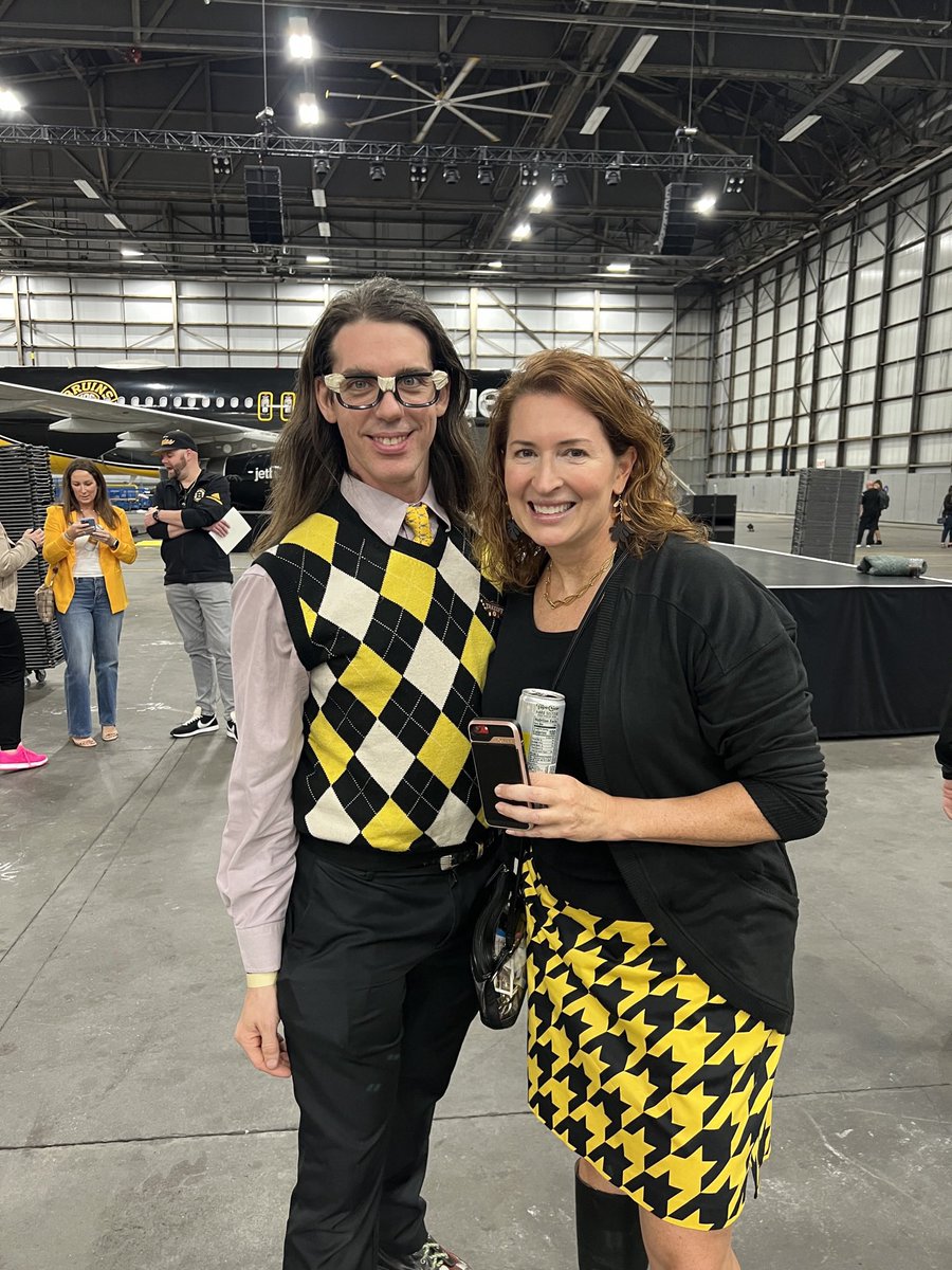 PrettyFuzzy's tweet photo. @XanadudeBoston @NHLBruins Long live @XanadudeBoston - your energy is the best! https://t.co/sBxD1Z3hWG